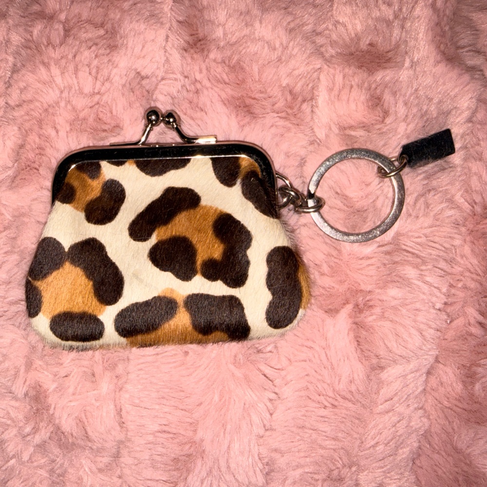 Coach RARE Vintage Ocelot Calf Hair Kiss Lock Charm Keychain - Picture 2 of 7